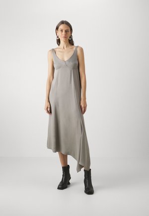 ARRAY MID LENGTH DRESS - Robe longue - dove