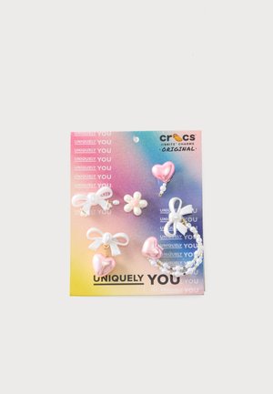 Crocs, BOW AND PINK HEART UNISEX 5 PACK - Други аксесоари - multi-coloured