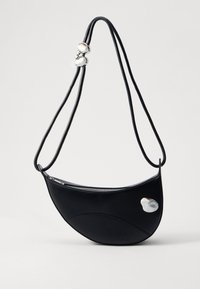 OMNI CROSS BODY - Geantă crossbody - black