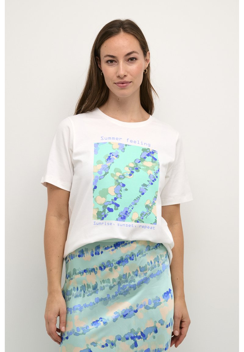Culture Kissy T-shirt - Spring Gardenia