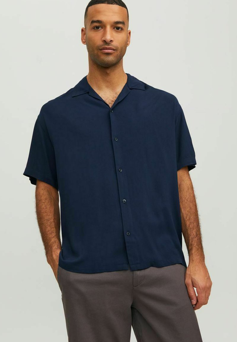 JACK & JONES JUNIOR T-shirt JJEJEFF CORP met logo lichtzand