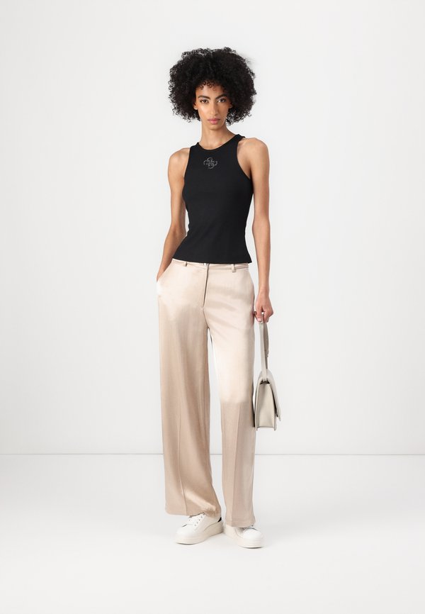 NEW ROUND GUENDALINA  - Top3