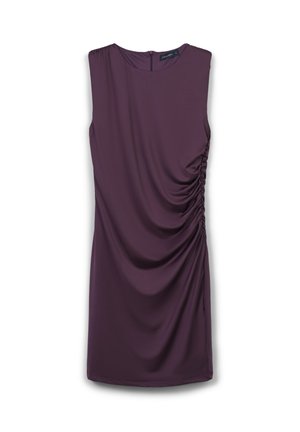 Abito viola senza maniche con texture drappeggiata, arricciature laterali e una cerniera nascosta sul retro. Tessuto liscio con un taglio al ginocchio.