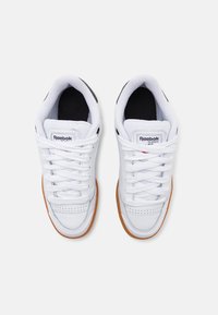 Reebok Classic Trainers - white