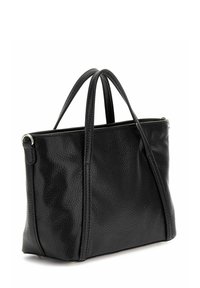 Borsa a mano in pelle nera con texture a buccia d'arancia, due manici superiori e forma rettangolare. Presenta un design elegante e dettagli in argento.