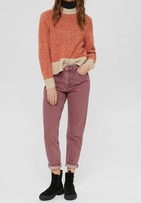 edc by Esprit Slim fit -farkut - berry