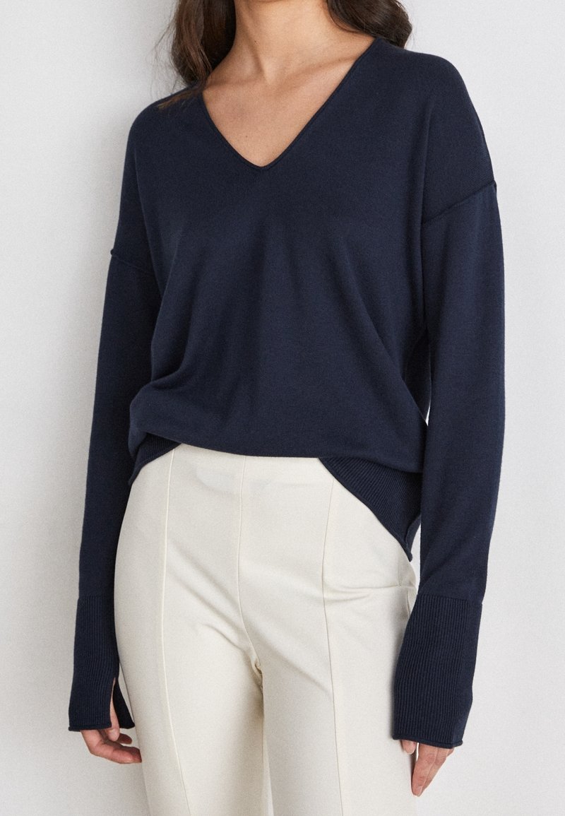 BOSS Stickad tröja - dark blue