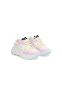 Sneakers leggeri con una combinazione di colori pastello che include crema, rosa e verde acqua. Suola testurizzata e dettagli circolari sui lati.