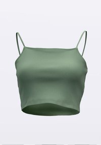 Grünes, geripptes Croptop mit dünnen Trägern, glatter Textur und lockerem Schnitt. Keine auffälligen Muster oder Akzente vorhanden.