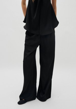 ASAKA - Stoffhose - black