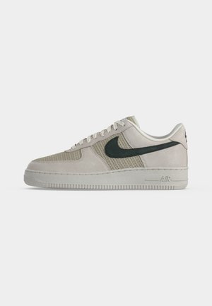 Nike Air Force 1 '07 LV8 'Phantom Cream' — foto 2