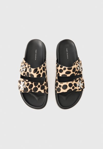 Leo-Print Slide-Sandalen mit schwarzen Sohlen, ausgestattet mit zwei verstellbaren Riemen und Details aus metallischem Material. Hergestellt aus synthetischen Materialien.