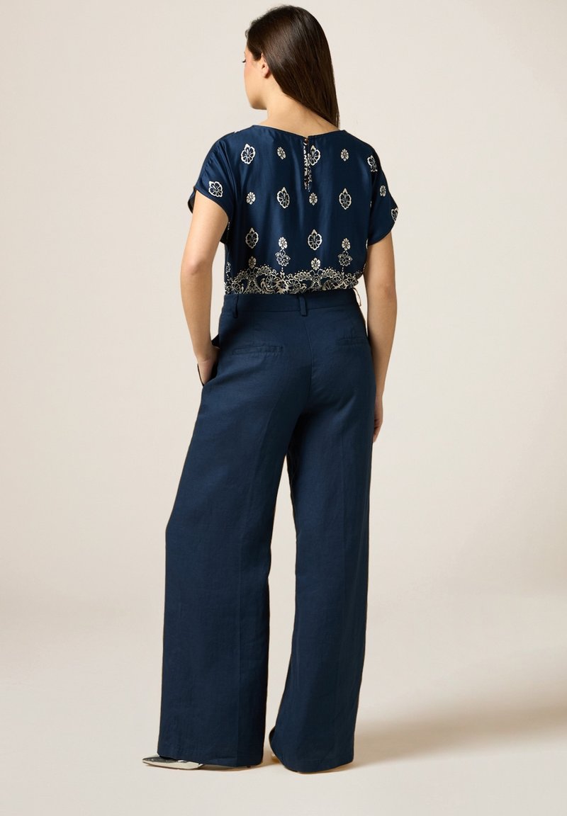 Nuovi Arrivi Pantalone Oltre Oltre Pantaloni Blu