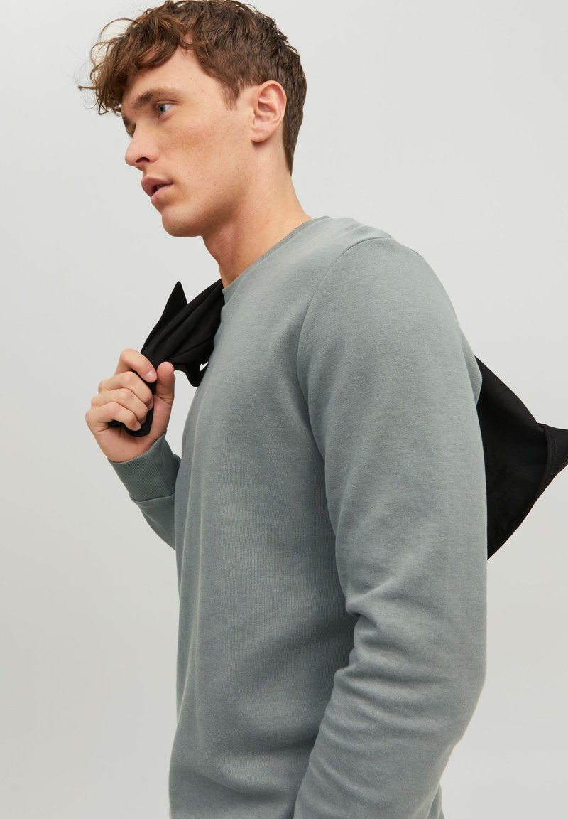 Jack & Jones Jcocover Scuba Sweat Zip Hood Sn (JJ12282972) - Sweats à Capuche