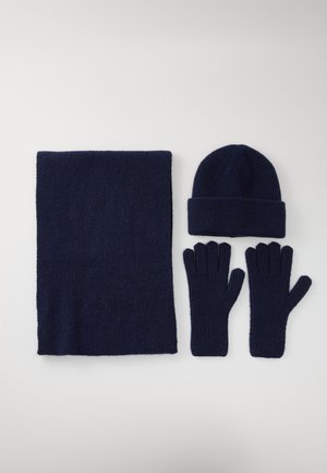 Marineblå strikket tørklæde, hue og handsker sæt. Tørklædet er rektangulært og tekstureret; huen har en kant; handskerne har en ribbet design.