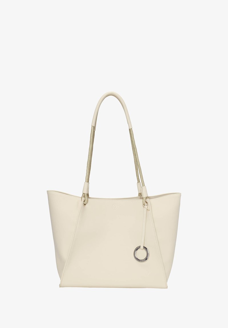 Sac fourre-tout beige en matériau synthétique lisse. Dispose de longues poignées tissées, d'une bandoulière ajustable et d'un accent métallique circulaire.