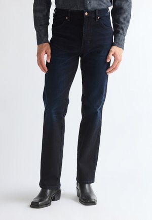 Wrangler, WRANCHER REGULAR BOOTCUT - Тесни дънки - glacier blue
