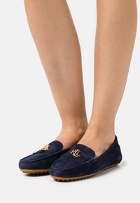 Lauren Ralph Lauren BARNSBURY SUEDE LOAFER - Mocassins - navy