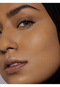 Milani 2-IN-1 FOUNDATION + CONCEALER - Foundation - tan