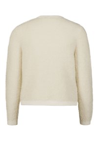 Weißer, flauschiger Pullover; runder Ausschnitt, lange Ärmel, gerippter Saum und Bündchen; weiche Textur, minimales Design, keine sichtbaren Verschlüsse oder Muster.