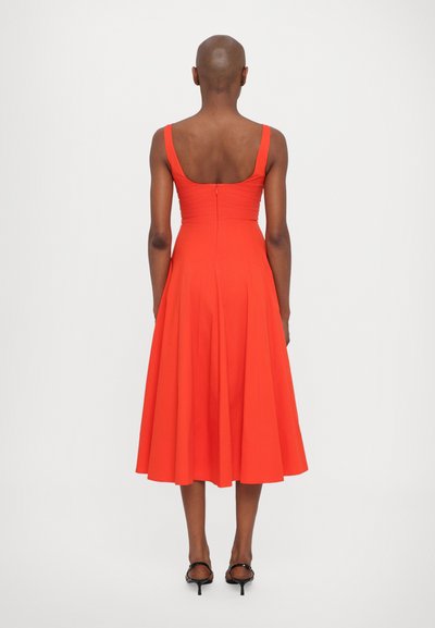 STAUD WELLS DRESS - Freizeitkleid - cayenne