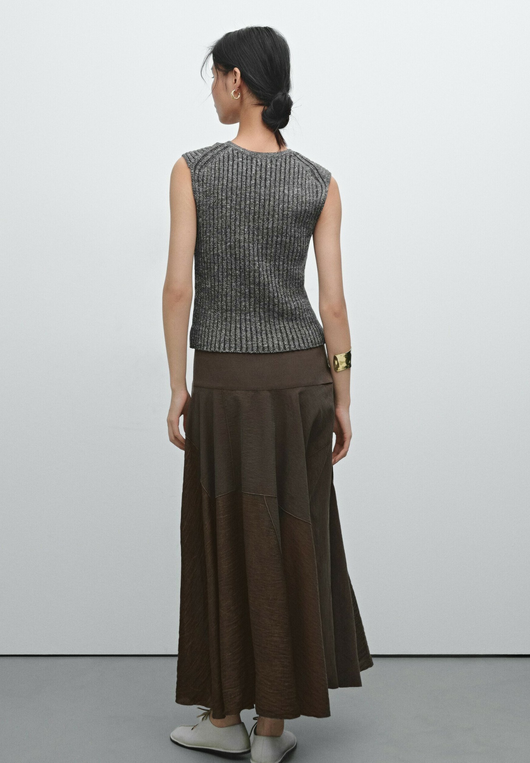 ★Massimo Dutti★ Long pleated skirt with pleated detail 05204567710-o6.jpg?ts=