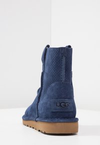 UGG Botki