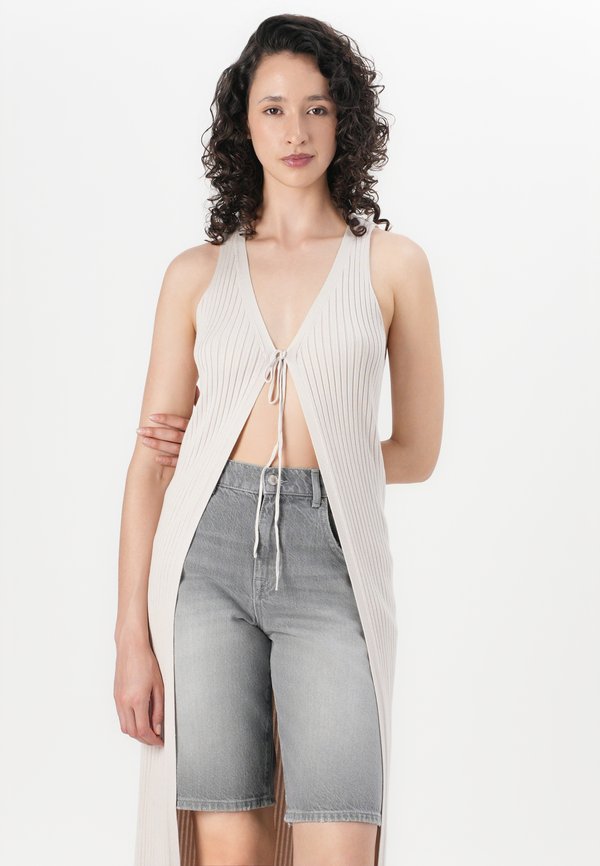 ONLMEDDI TIE MAXI VEST - Cardigan - pumice stone4