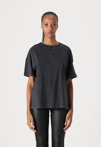 JDY JDYCARLA O NECK STUD - Apdrukāts T-krekls - phantom