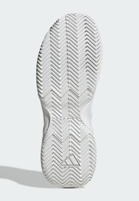 Biała podeszwa zewnętrzna buta sportowego z wzorem jodełkowym dla lepszej przyczepności, gładką fakturą i subtelnym akcentem w postaci logo.