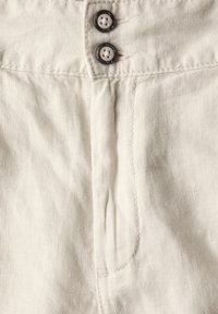 Thumbnail Image 5