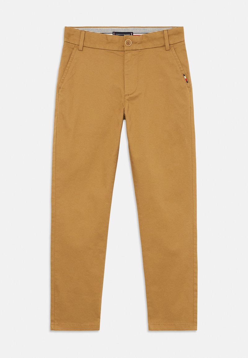 Tan chinos made of cotton, featuring a button closure, side pockets, and a slim fit design. Smooth texture with a clean finish.