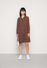 JDY PIPER - Vestido camiseiro - chocolate brown