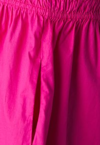 GAP SMOCKED DRESS - Dnevna haljina - sizzling fuchsia