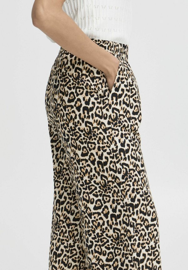 BYFalakka - Trousers - rainy day leopard mix4