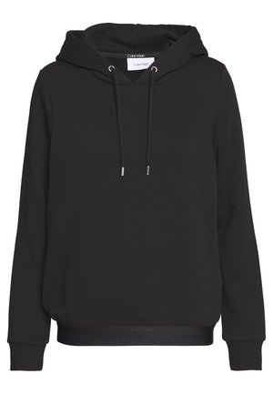 Czarna bluza z kapturem i długimi rękawami, ze ściągaczami, z logo Calvin Klein na piersi oraz wewnątrz kołnierza.