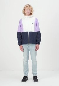 Tommy Jeans CHICAGO WINDBREAKER - Skraistė  - dark night navy/multi coloured