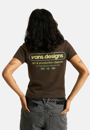 Vans, T-SHIRT ART PRODUCTION SS UNISEX - T-shirt con stampa - coal brown emp