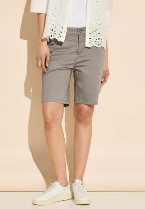 BERMUDA - Shorts - braun