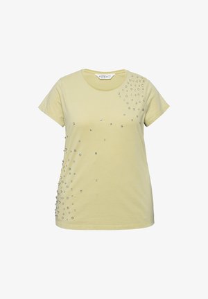 Citroengele T-shirt met een ronde hals, korte mouwen en een ontwerp versierd met verspreide zilveren studs aan één zijde. Zachte katoen stof.