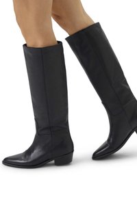 Manfield Botas - black