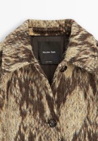 Braun-beige gemusterter Wollmantel mit Reverskragen, Vorderknopfverschluss und einem schwarzen Innenetikett mit der Aufschrift "Massimo Dutti".