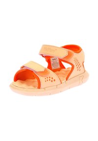 Sandali per bambini color pesca e arancio con cinturini regolabili in velcro, dettagli laterali perforati e una soletta testurizzata per il comfort.