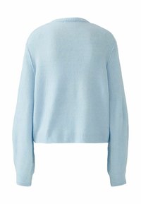 Hellblauer, kurz geschnittener Pullover aus weichem, flauschigem Material. Mit langen Ärmeln, rundem Halsausschnitt sowie gerippten Bündchen an Ärmeln und Saum.
