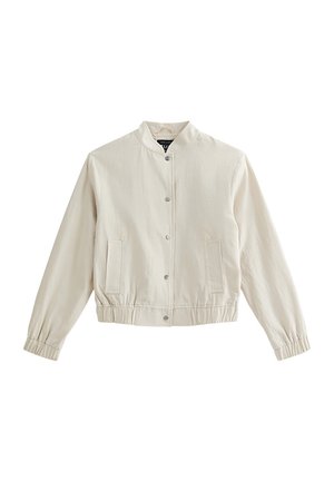 Ljust beige bomberjacka med rund krage, tryckknappar, sidofickor och elastiska mudd; tillverkad av ett slätt, strukturerat tyg.
