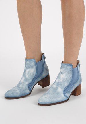 Classic ankle boots - blue