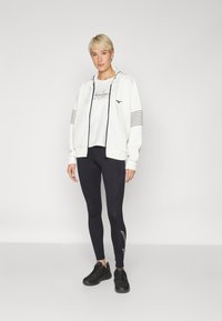 Mizuno ATHLETICS JACKET - Lukuga pusa - pristine