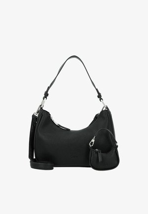 Sac à main en cuir noir avec une surface texturée, présentant une forme courbée, des ferrures en argent et une petite pochette amovible.