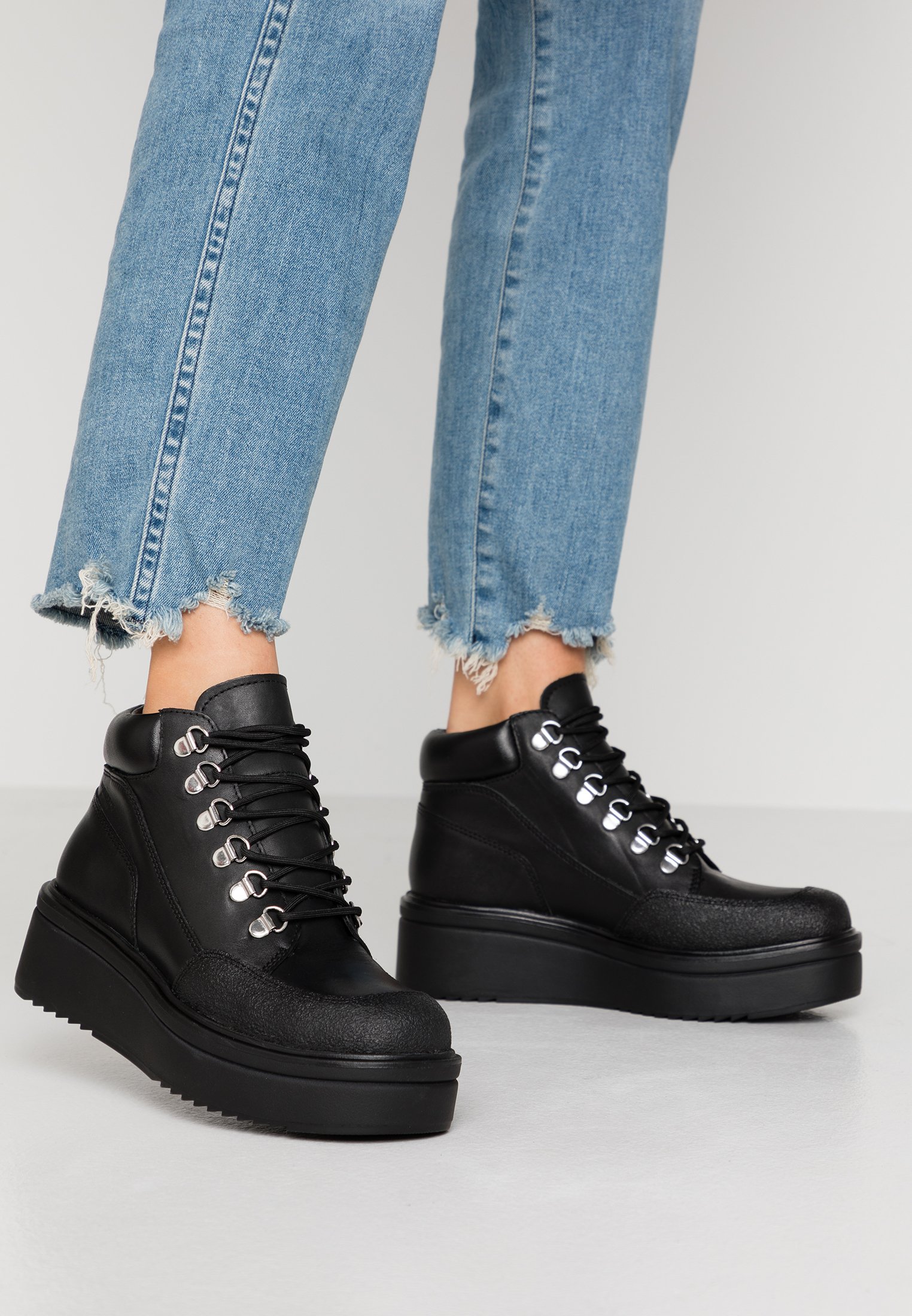 TARA Ankelboots black TARA Ankelboots black