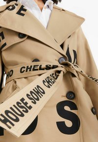 River Island Trenchcoat - beige